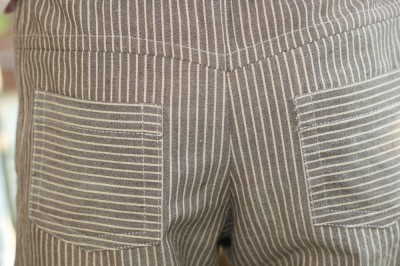 jeanne-pants-back