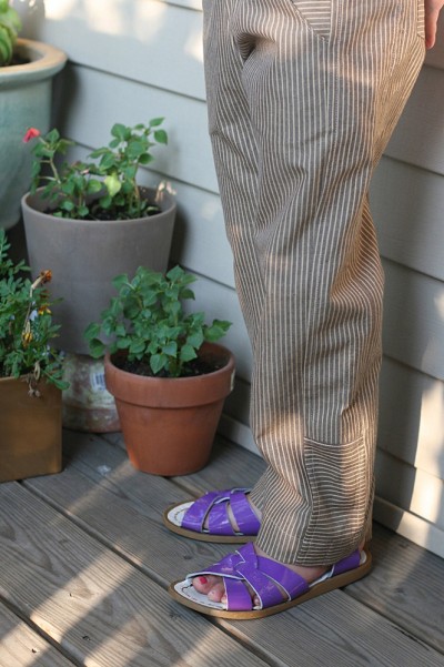 jeanne-pants-side