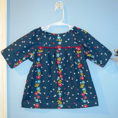 class picnic blouse with piping